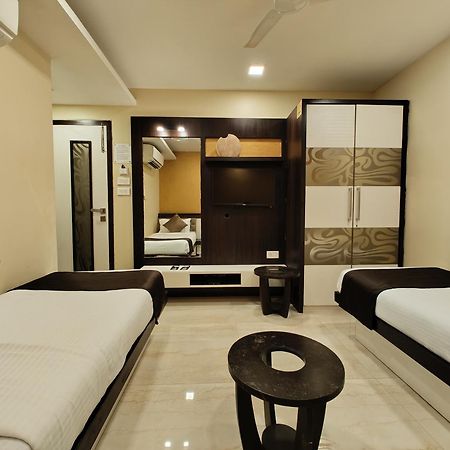 The Majlis Hotel - Colaba Mumbai Exterior foto