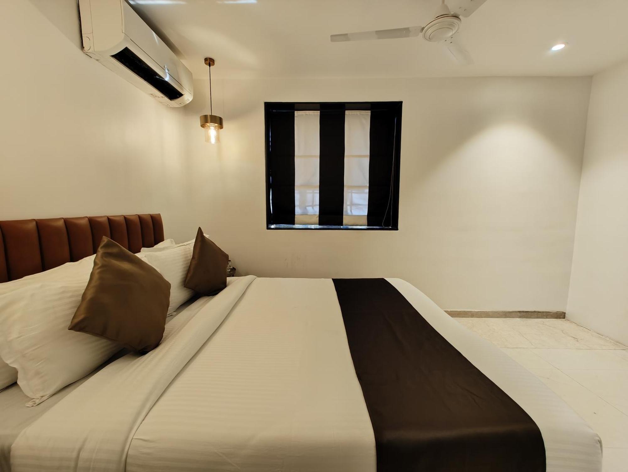 The Majlis Hotel - Colaba Mumbai Exterior foto
