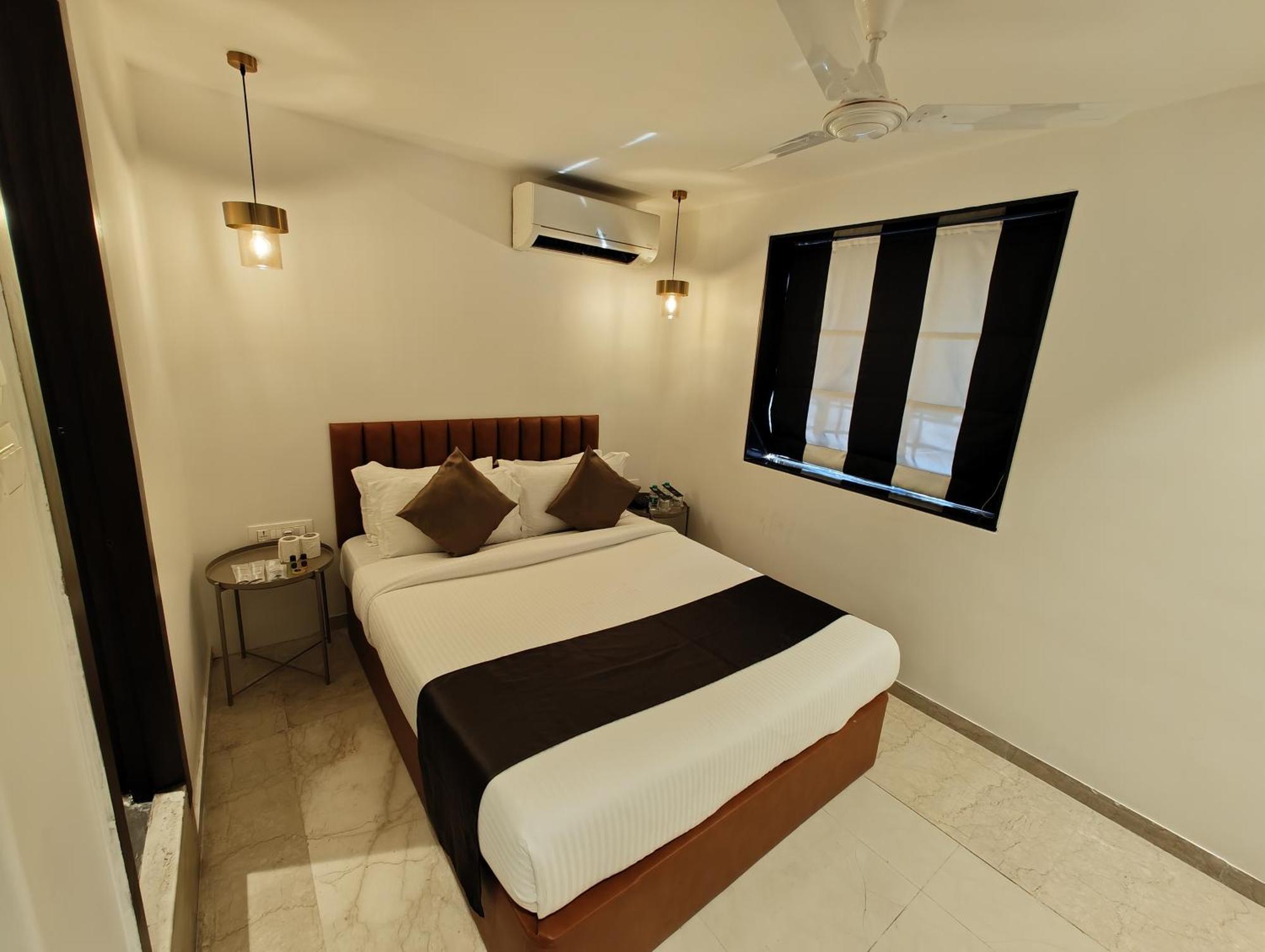 The Majlis Hotel - Colaba Mumbai Exterior foto