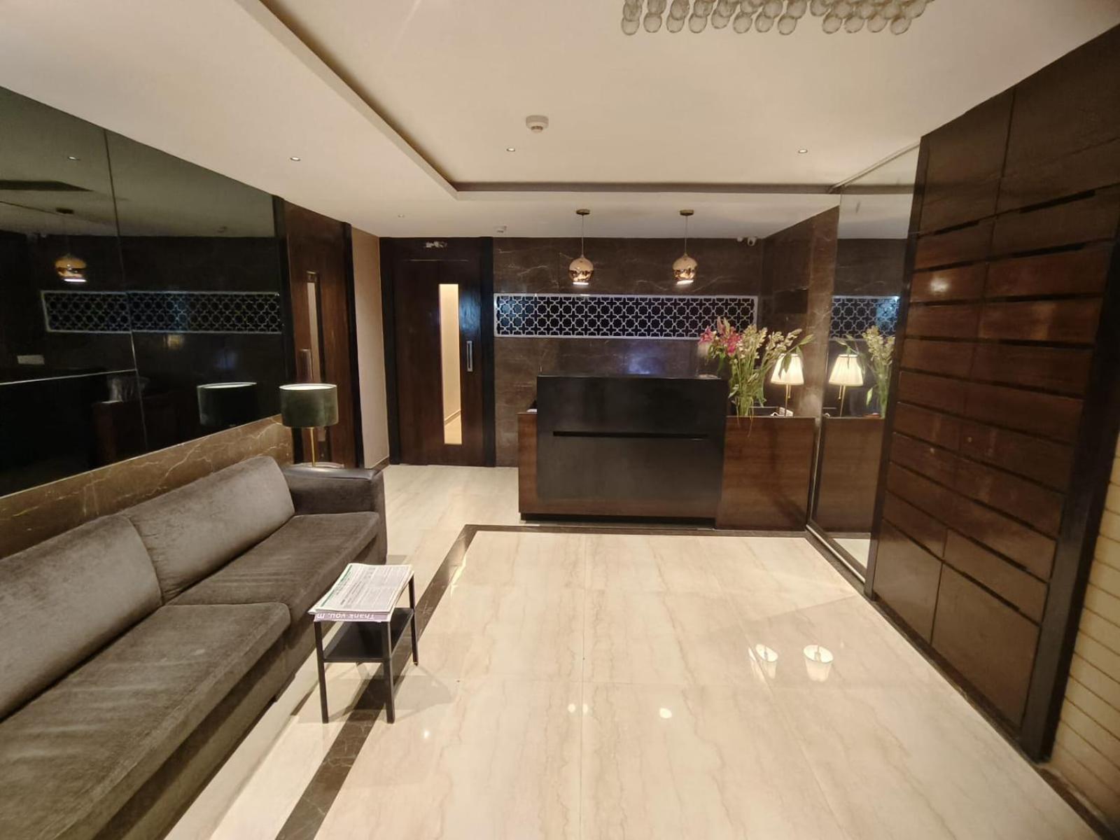 The Majlis Hotel - Colaba Mumbai Exterior foto
