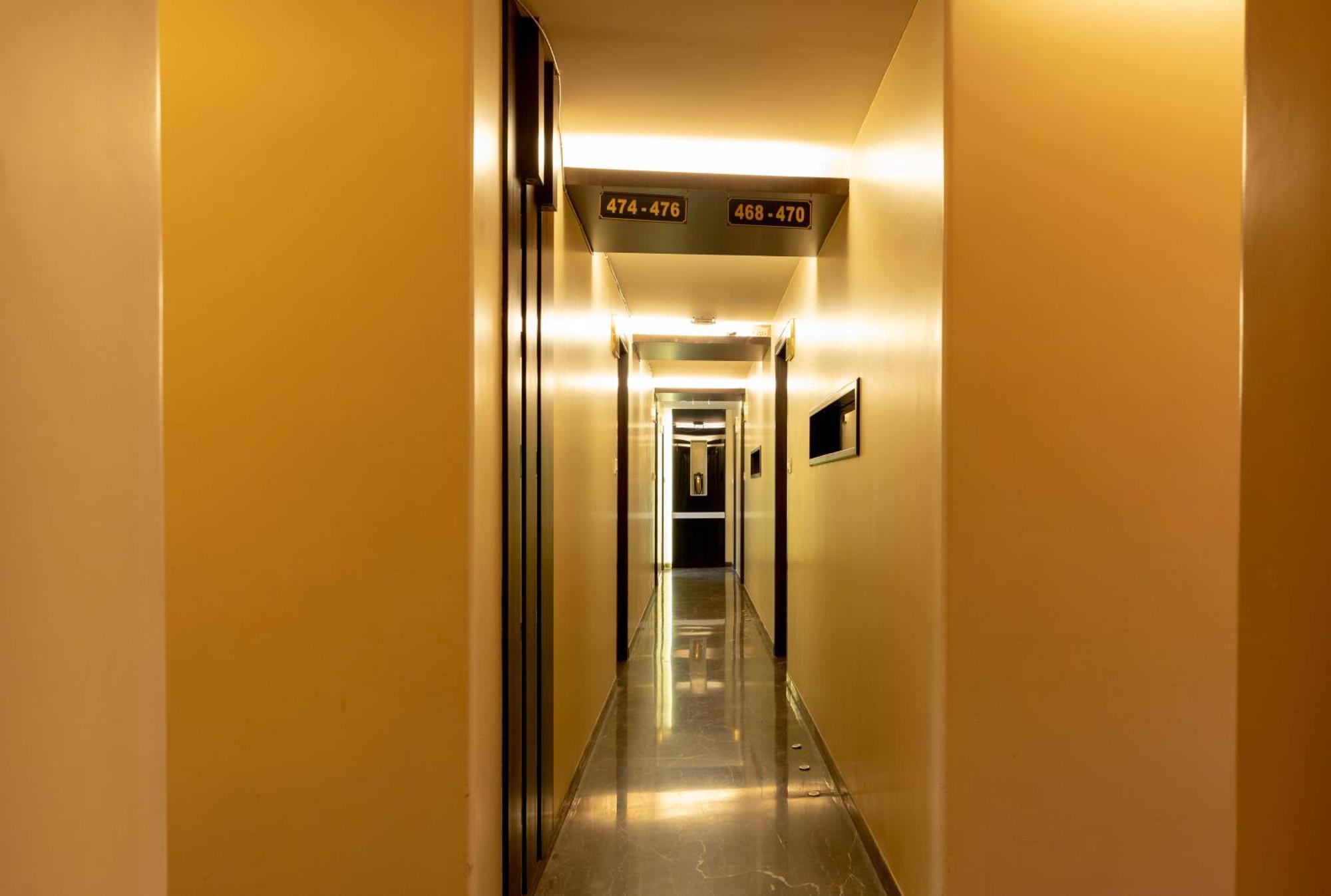 The Majlis Hotel - Colaba Mumbai Exterior foto
